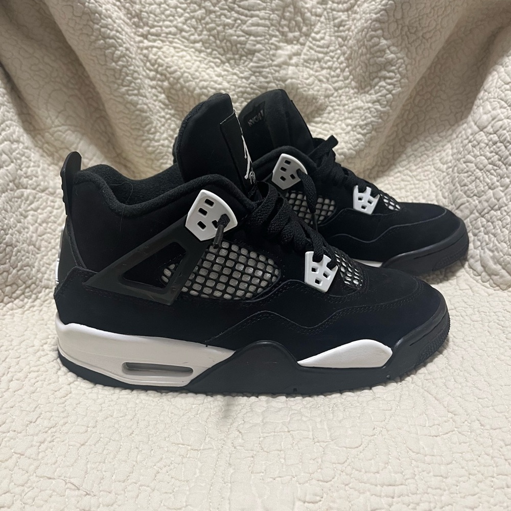 Air Jordan 4 Retro “White Thunder” 5Y Sneakers